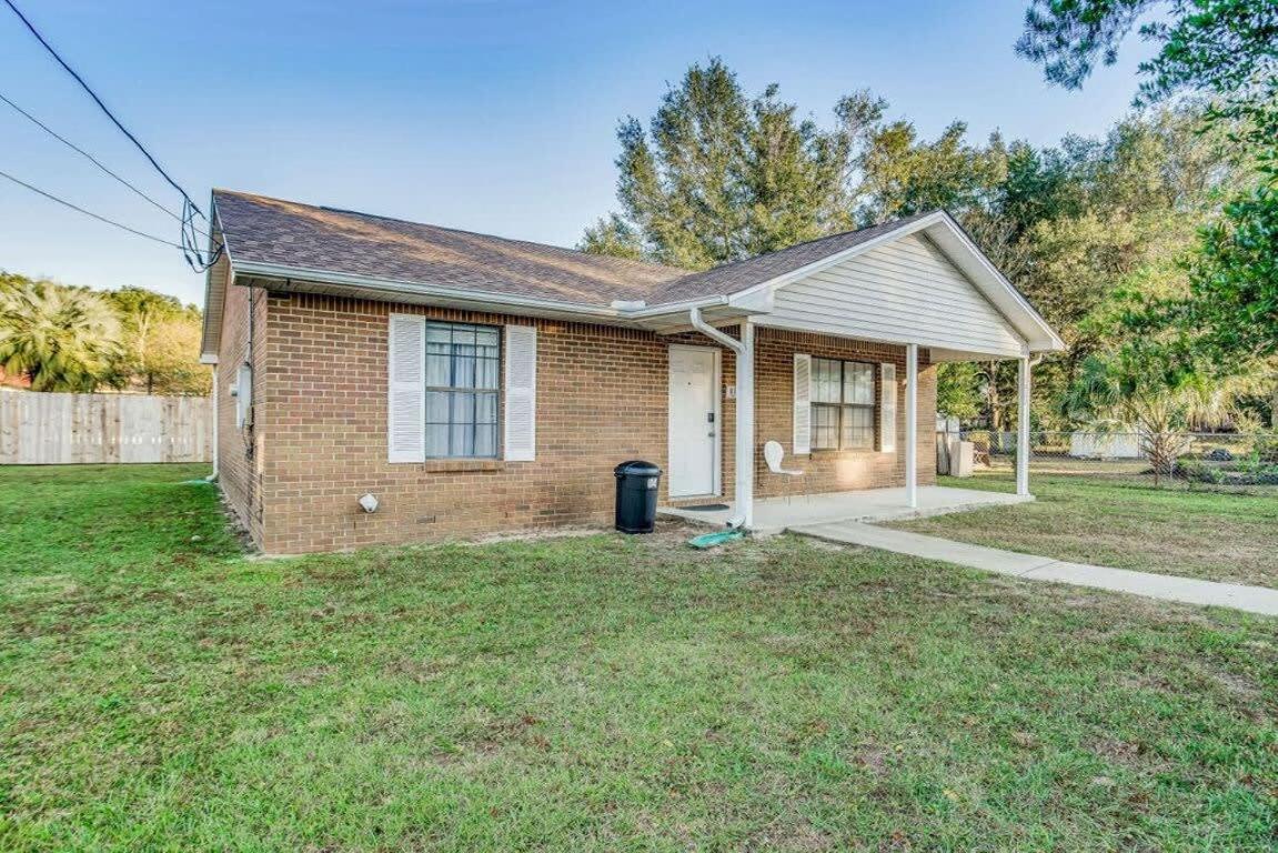Brilliant In Bellview-Back Unit-- Mins To Nas Pensacola, Beach, Shopping 外观 照片